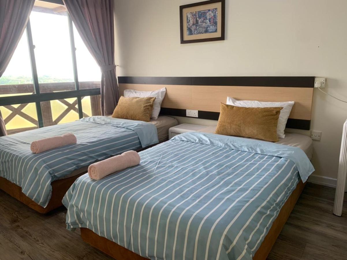 1 Bedroom Apartment, Melaka Cbd Town Center- Hosted By Private Locals Resident, Balcony With City Skyline View Or Seaview, Opposite Malls, Tv Box, 5 Minutes To Jonker Street, Malacca Esterno foto