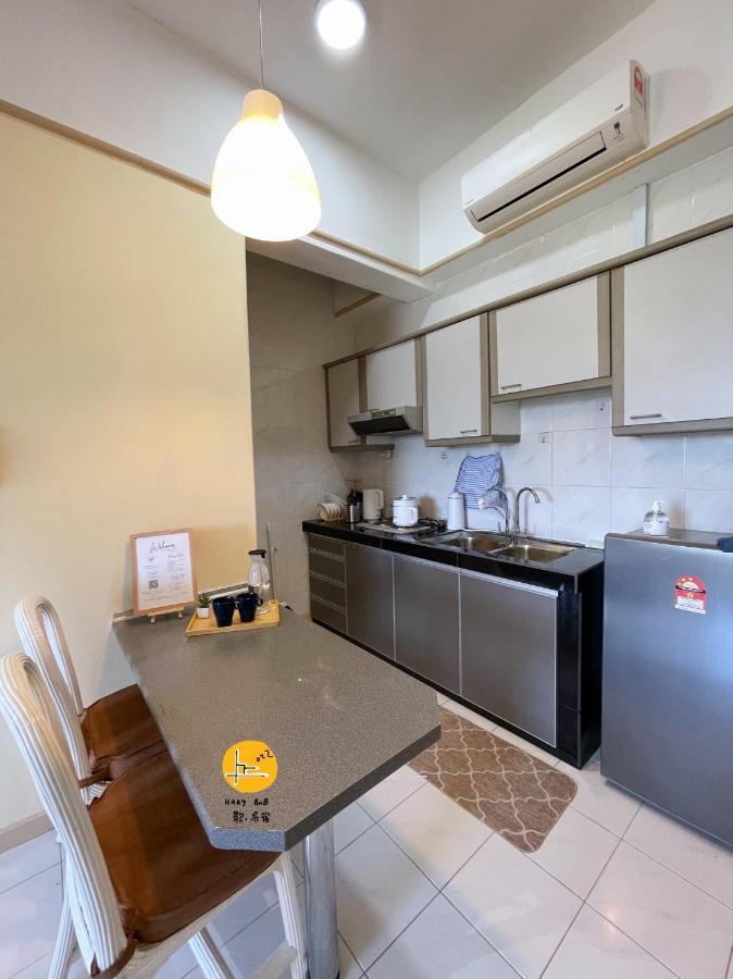 1 Bedroom Apartment, Melaka Cbd Town Center- Hosted By Private Locals Resident, Balcony With City Skyline View Or Seaview, Opposite Malls, Tv Box, 5 Minutes To Jonker Street, Malacca Esterno foto