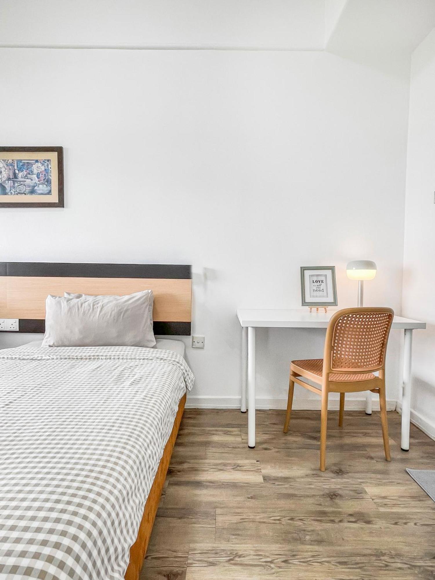 1 Bedroom Apartment, Melaka Cbd Town Center- Hosted By Private Locals Resident, Balcony With City Skyline View Or Seaview, Opposite Malls, Tv Box, 5 Minutes To Jonker Street, Malacca Esterno foto